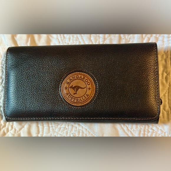 Kangaroo Australia brown leather wallet - Picture 7 of 7
